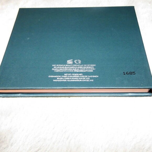 NEW Laura Geller Night at Opera PARTY in a PALETTE/Oprah's Favorite Things List - Picture 2 of 8